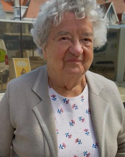 Liliane EVRARD